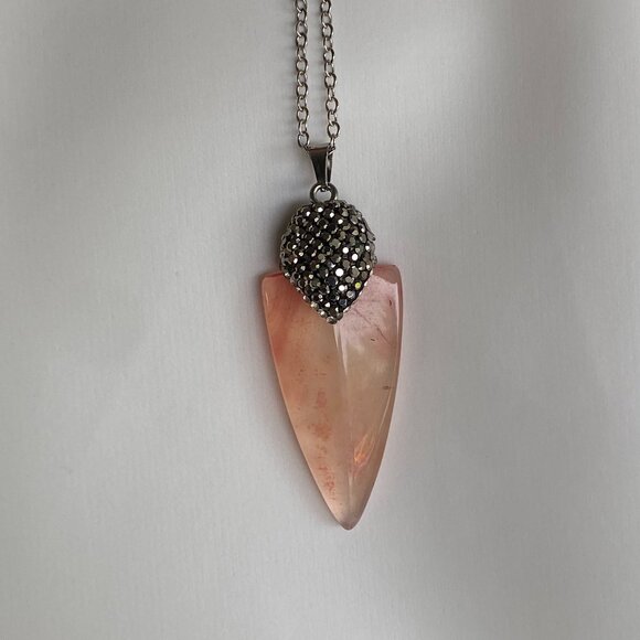FAC Arrowhead Natural Rose Quartz Pendant Necklace NWT - Picture 3 of 8